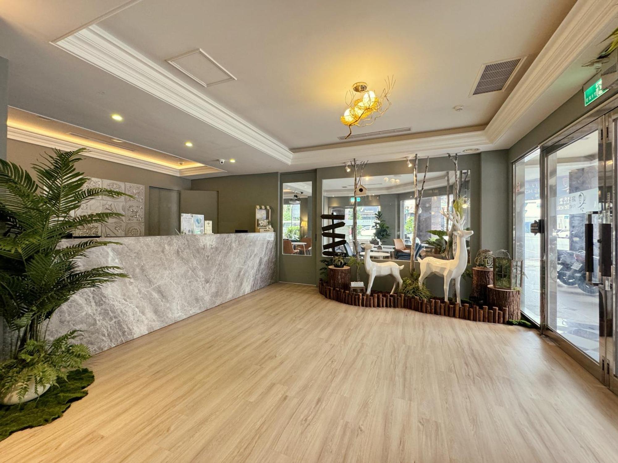Finders Hotel Hualien Station Esterno foto