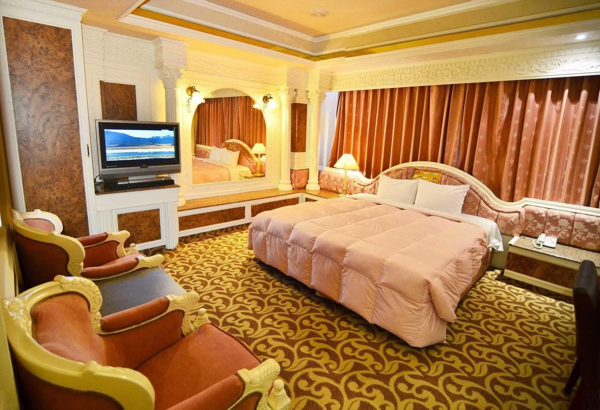 Finders Hotel Hualien Station Esterno foto